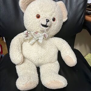 Vintage 1986 Russ Lever Brothers, SNUGGLE Bear.